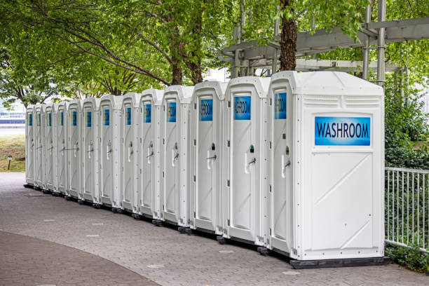 Best Porta potty delivery and setup  in West Baraboo, WI